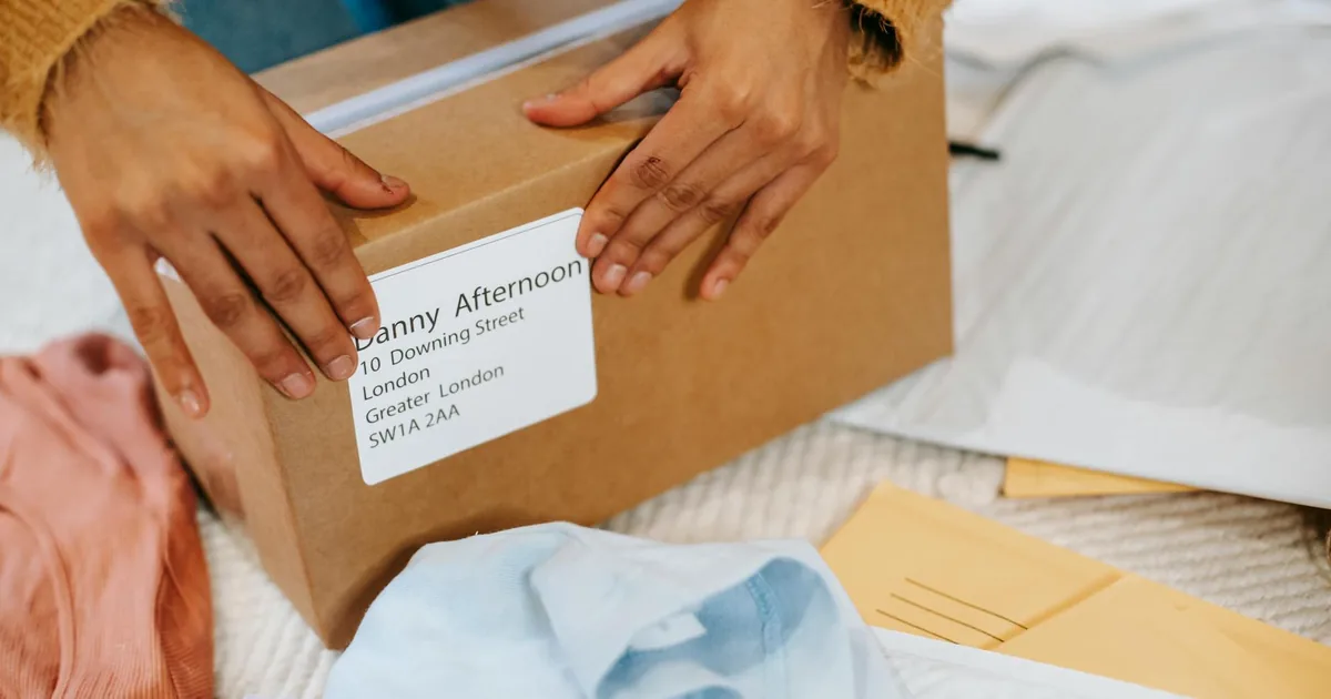 Parcel from Hyderabad to UK with customs declaration for duty and gift valuation